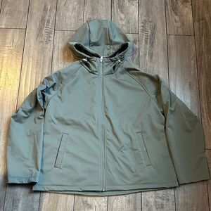 NWOT 32 Heat Women’s L Green Jacket
